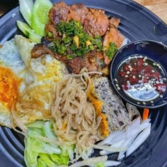 Quán lẩu nướng Dì Phương 63 Doãn Kế Thiện