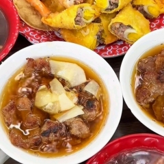 Bánh tôm, bánh gối ngon Thanh Xuân